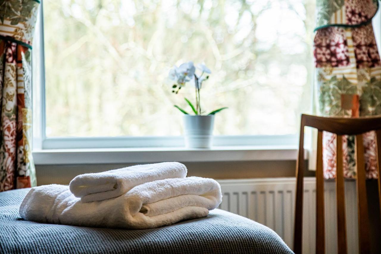 Fountains Guest House - Harrogate Stays المظهر الخارجي الصورة