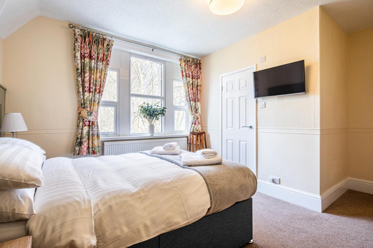 Fountains Guest House - Harrogate Stays المظهر الخارجي الصورة