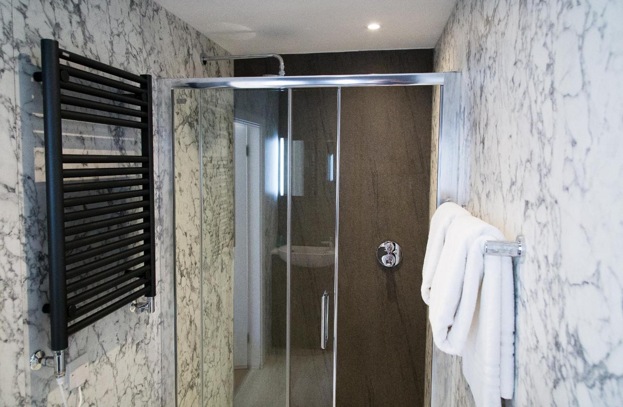 Fountains Guest House - Harrogate Stays المظهر الخارجي الصورة