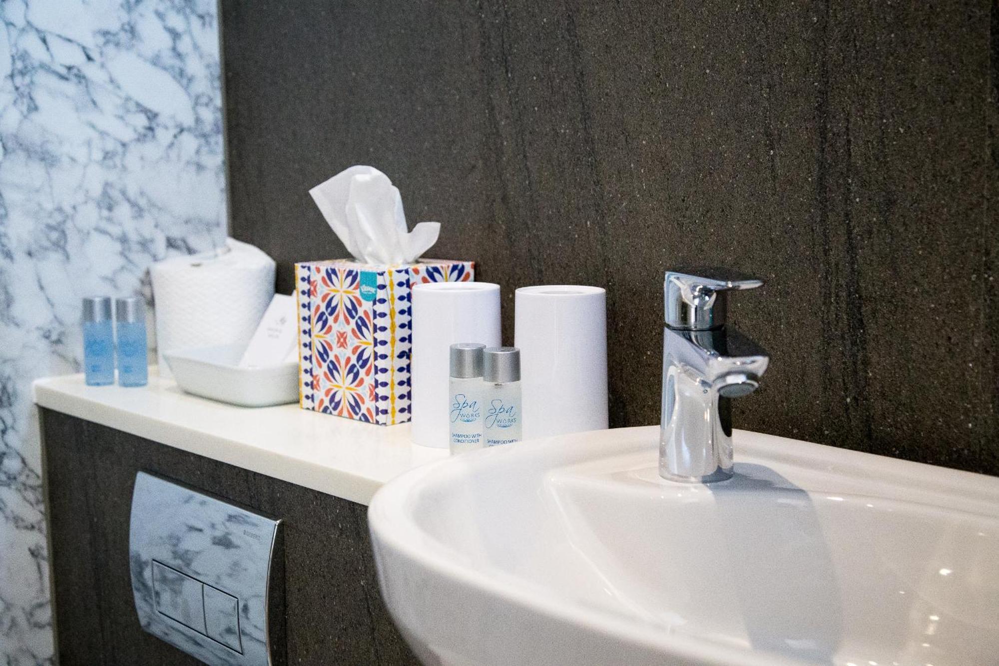 Fountains Guest House - Harrogate Stays المظهر الخارجي الصورة